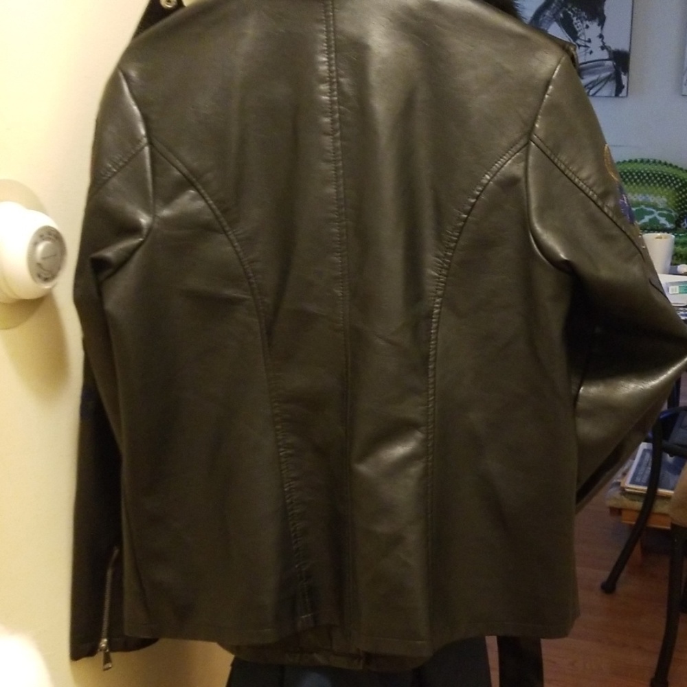 Lether jacket - Picture 6 of 6